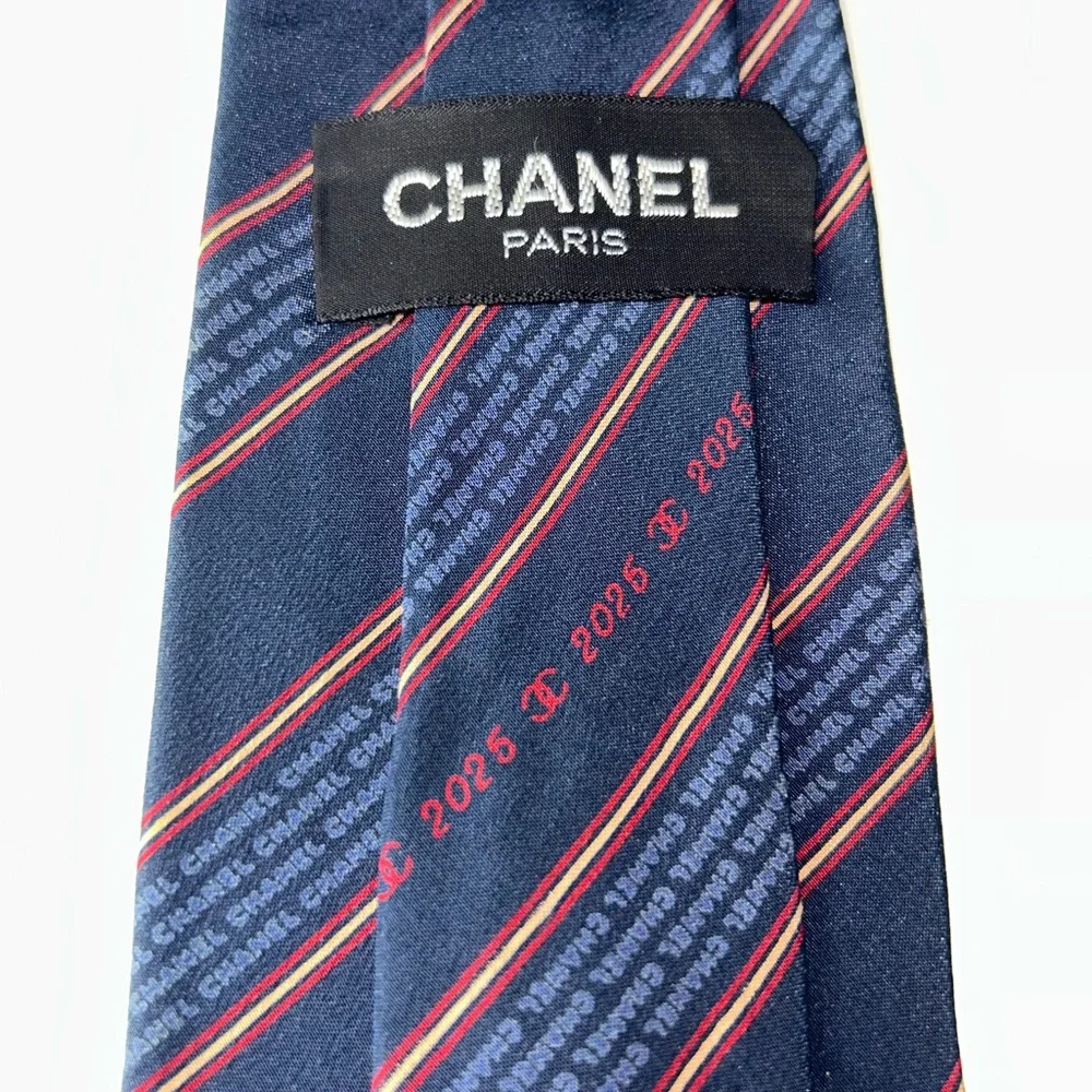 Chanel Navy Blue & Red Striped Men's Silk Neck Tie - Picture 8 of 9